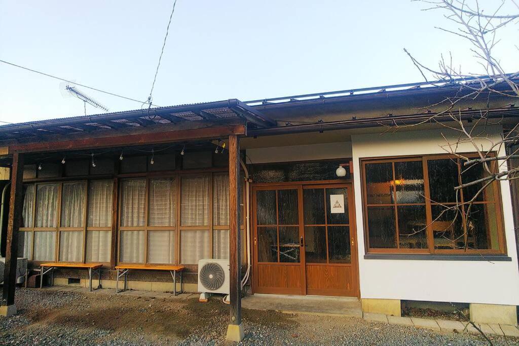 まるまる貸切一軒家 ゆっくり過ごせる民泊 武甲ステイ Appartement Yokoze Buitenkant foto